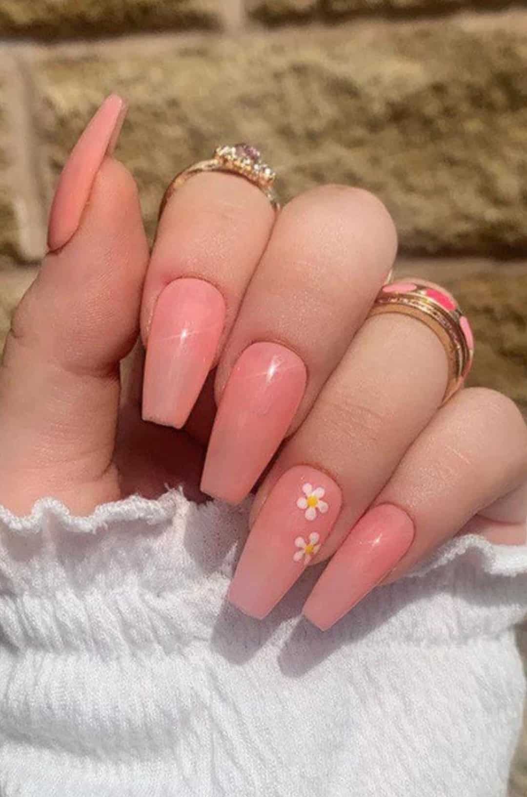 daisy nail art
