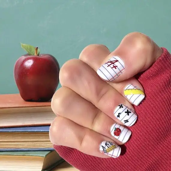 School nails