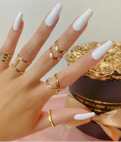 30 Breathtaking White Nail Designs To Copy In 2022.