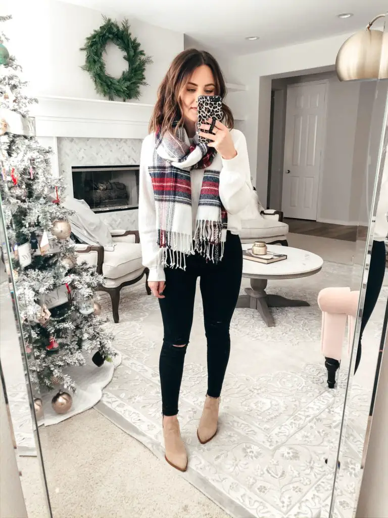 27 Christmas Outfit Ideas For Women To ...