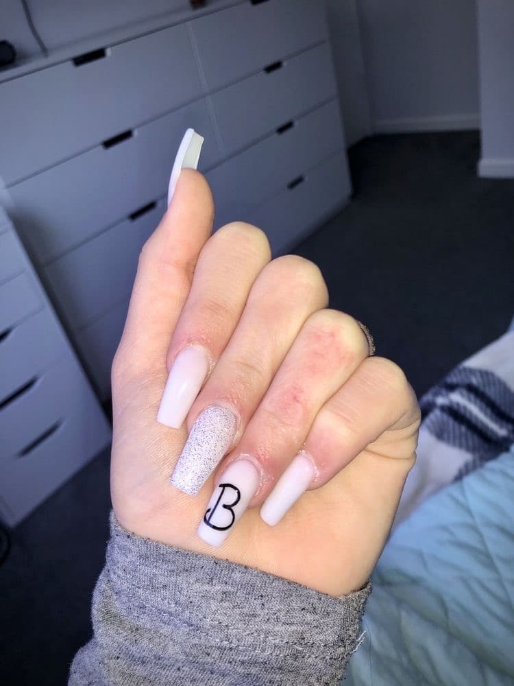 Initials nails