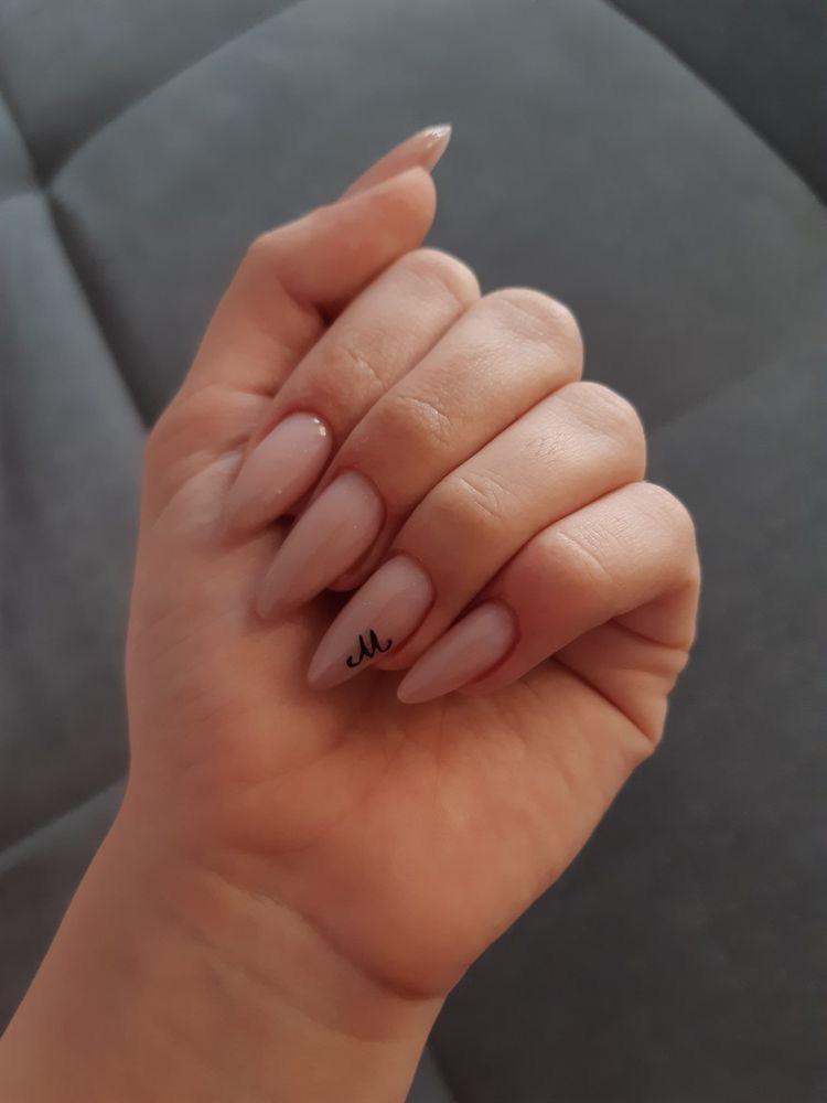 Acrylic nails with bf initials