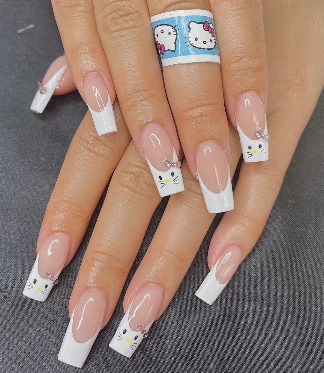 Hello kitty nails