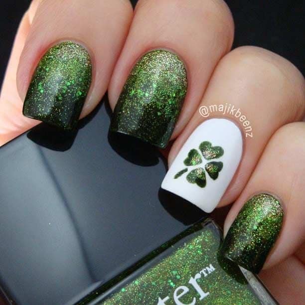 St. Patricks Acrylic Day nails 