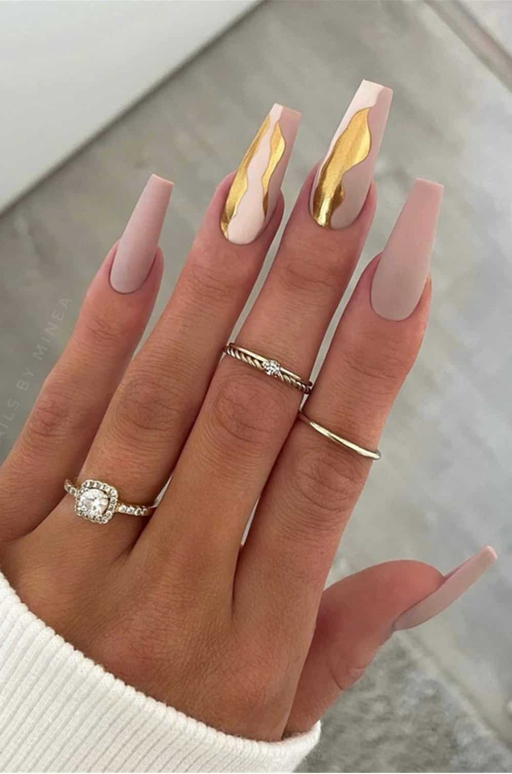 golden nail designs